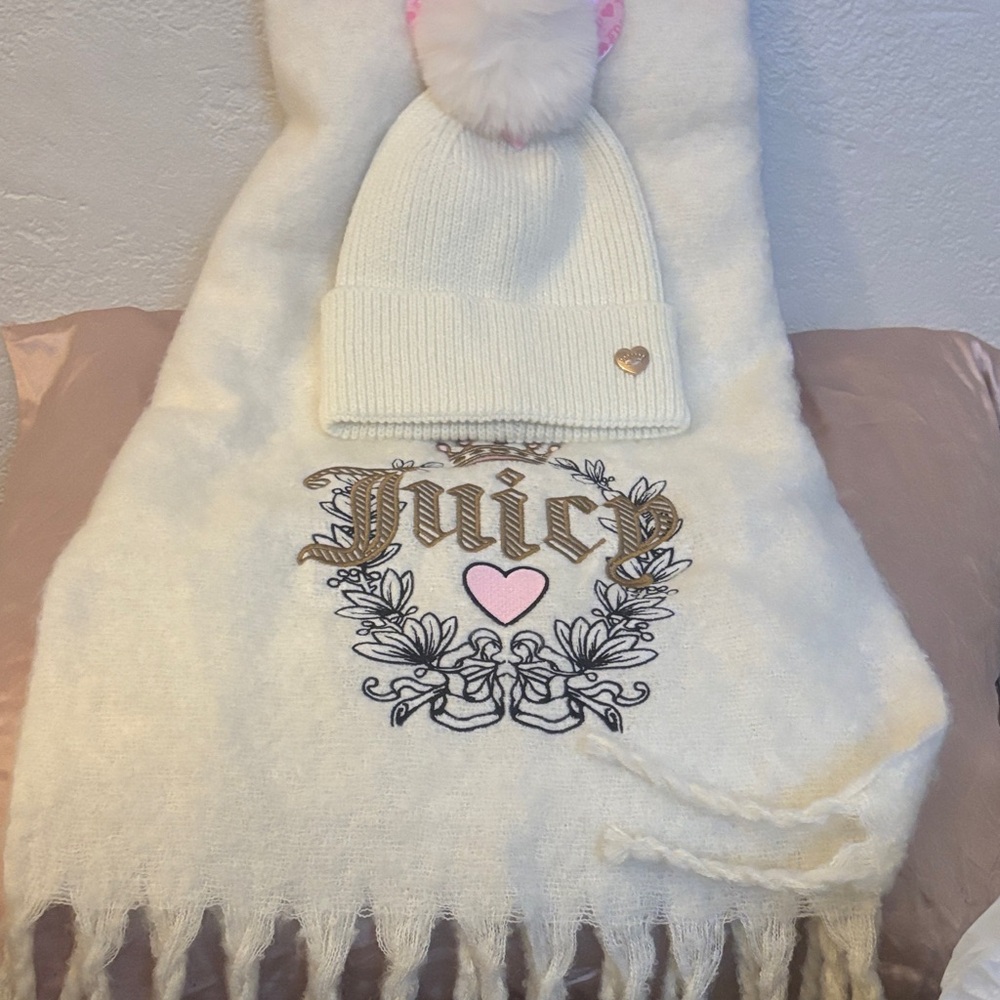Juicy Couture White Knit Hat and Scarf Set